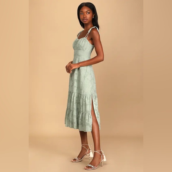 Lulus Sweet Sentiments Sage Green Jacquard Tiered Midi Dress size L - Picture 2 of 9